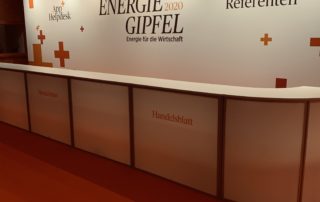 Foto vom Energie Gipfel-Handelsblatt 2020 im Intercontinental Berlin Material Rips Teppich