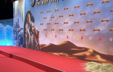 Foto vom Bodenbelag Bodenbeläge Nadelvlies-eco Teppich für Filmpremiere Jumanji, Sony Center, 2019 