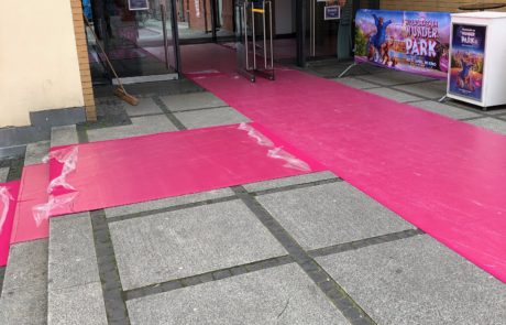Foto vom Bodenbelag Material Velours Teppich der Filmpremiere Willkommen im Wunder Park Kino in der Kulturbrauerei, 2019-2